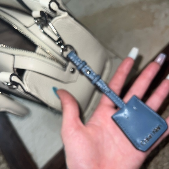 Calvin Klein Purse - Picture 6 of 6